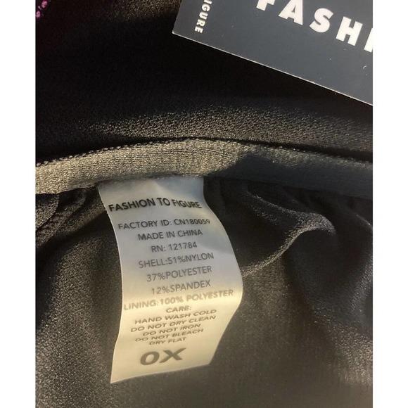 Fashion To Figure Women's Plus Size Bikini Swim TOP ONLY NWT SIZE OX/ X-LARGE - Picture 9 of 12